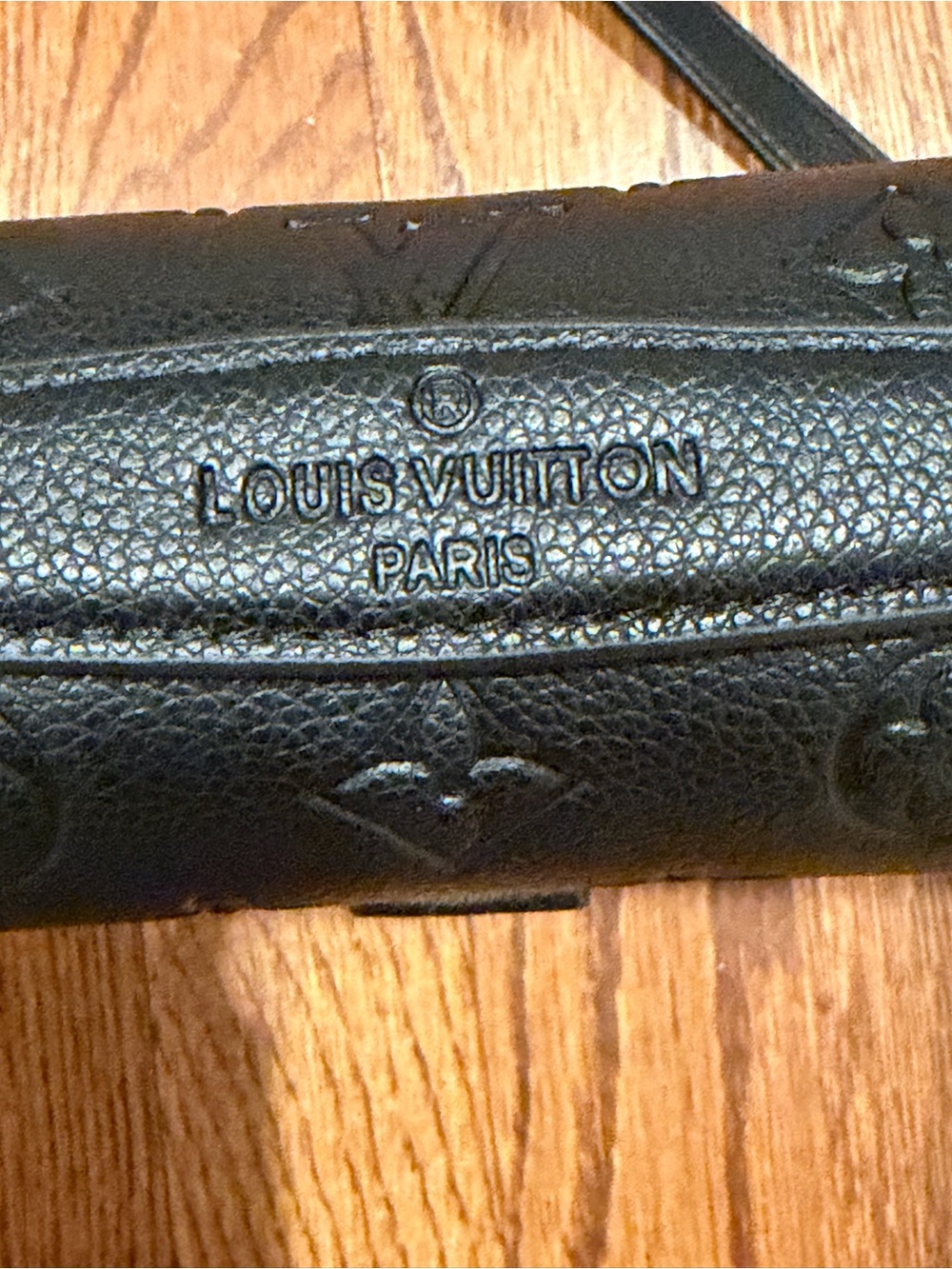 LV black crossbody - Picture 4 of 7